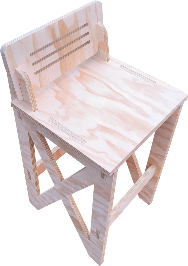 Silla de bar de madera es una opción asequible y resistente.